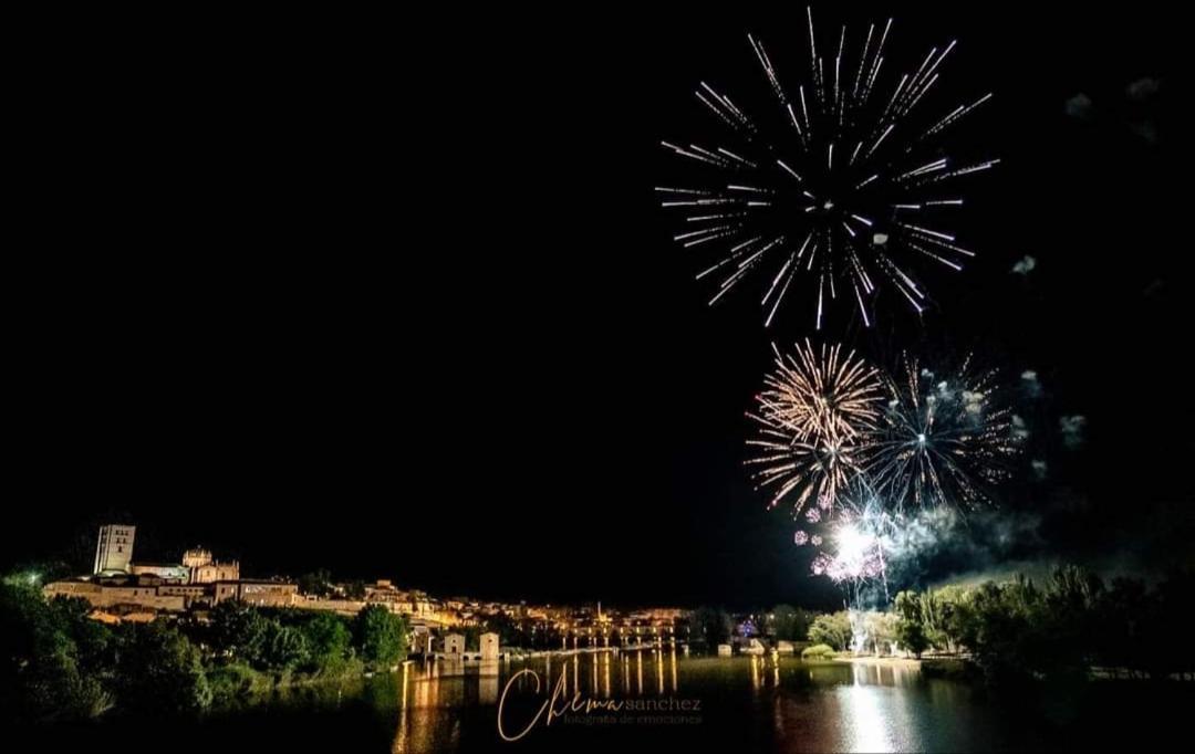 A Los Ojos Del Rio Duero 萨莫拉 外观 照片
